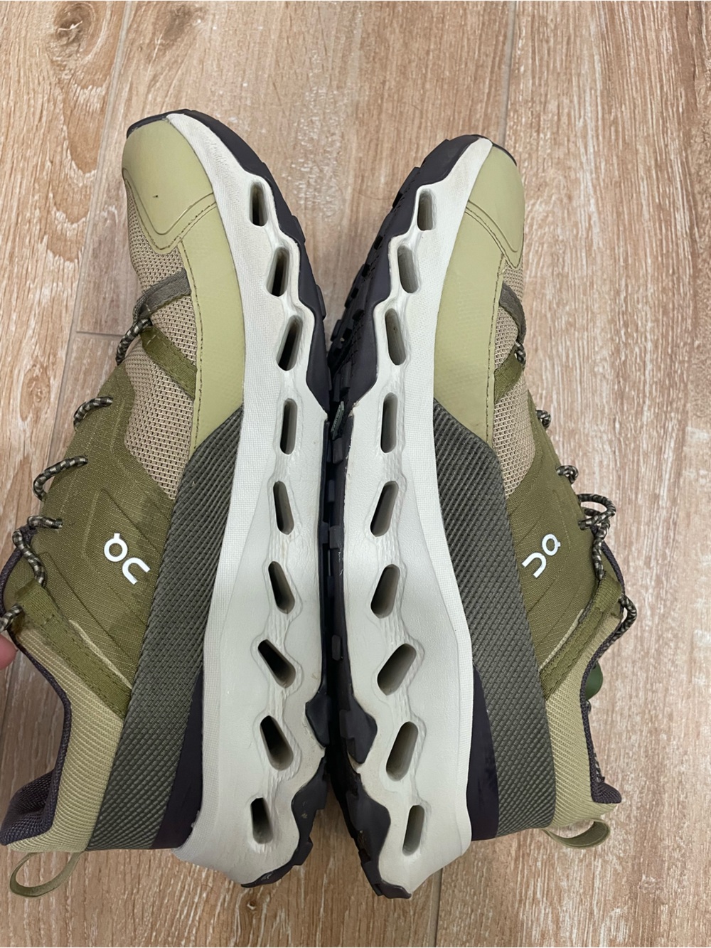 On Running Women's Cloudhorizon Hiking Shoe - Picture 8 of 12